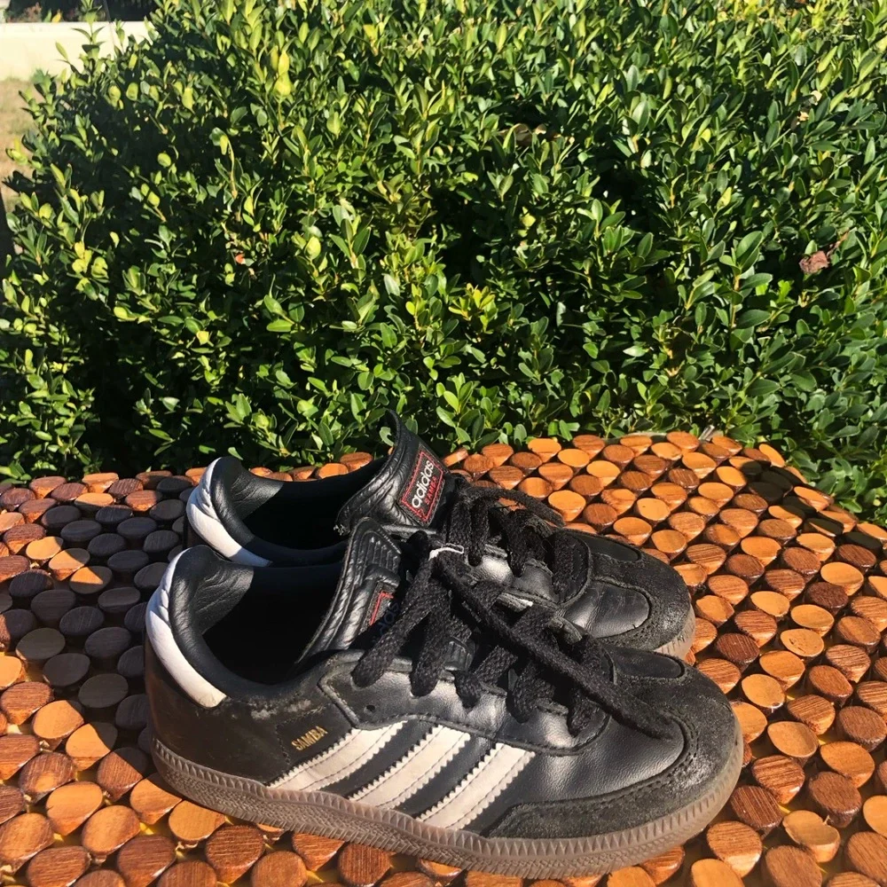 Adidas Samba Boys Black Athletic Sneakers with White Stripes Size 11K